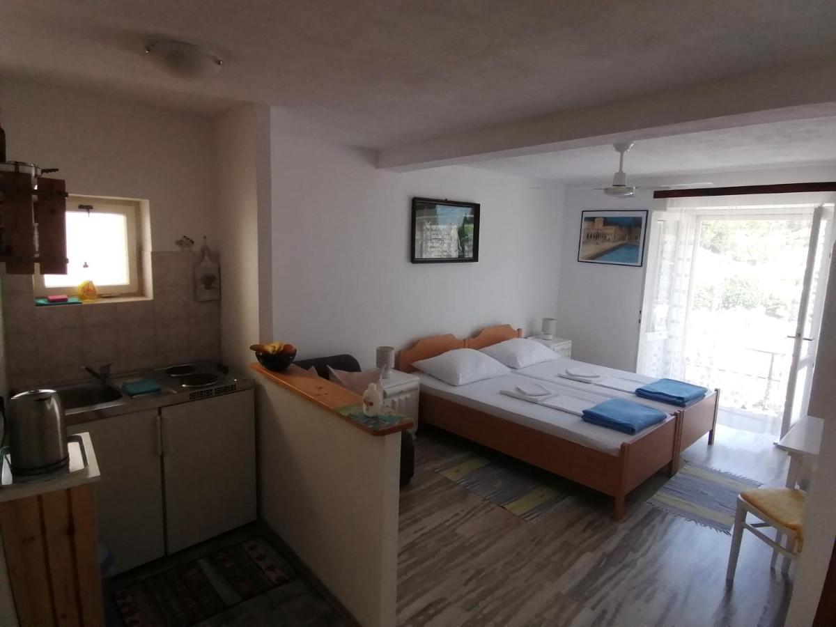 Guesthouse Bracanovic Hvar Town Exterior foto