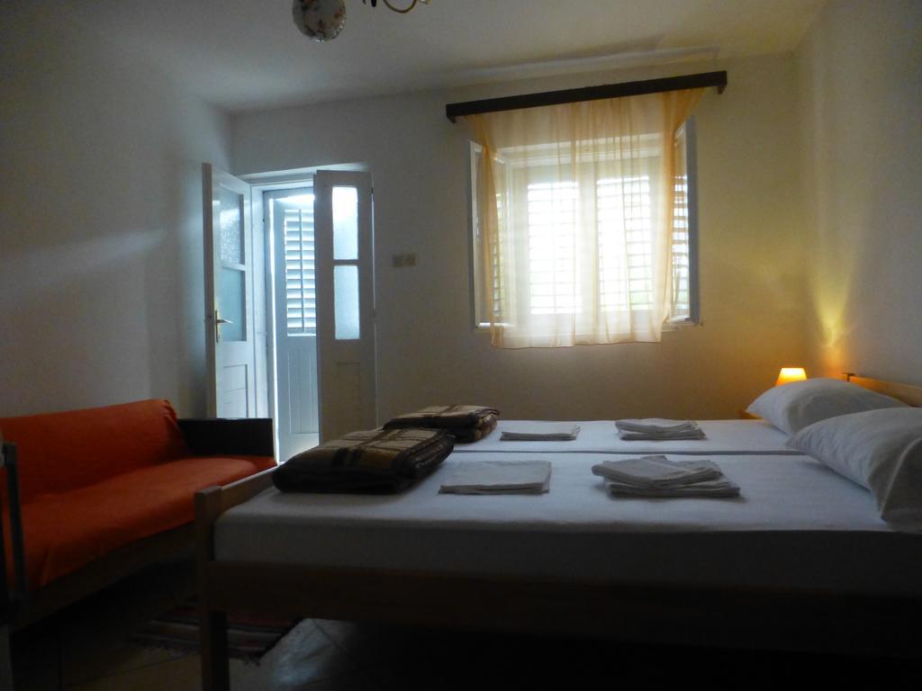 Guesthouse Bracanovic Hvar Town Exterior foto