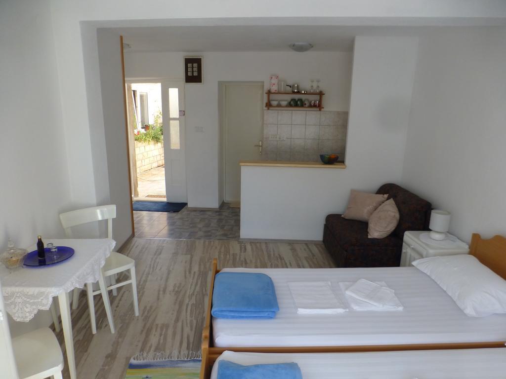 Guesthouse Bracanovic Hvar Town Exterior foto